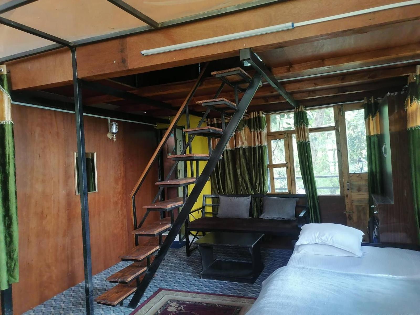 Jungle Crown Organic Homestay Нагаркот Екстериор снимка
